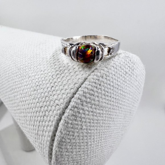 Lab Created Black Fire Opal & Sterling Silver Ring Size 6 ½ - Picture 2 of 5